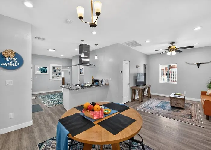 Holiday home The Haven Luxury 2br Near Banner & Chase Phoenix