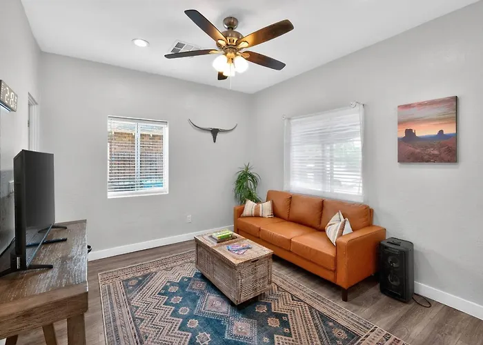 Holiday home The Haven Luxury 2br Near Banner & Chase Phoenix