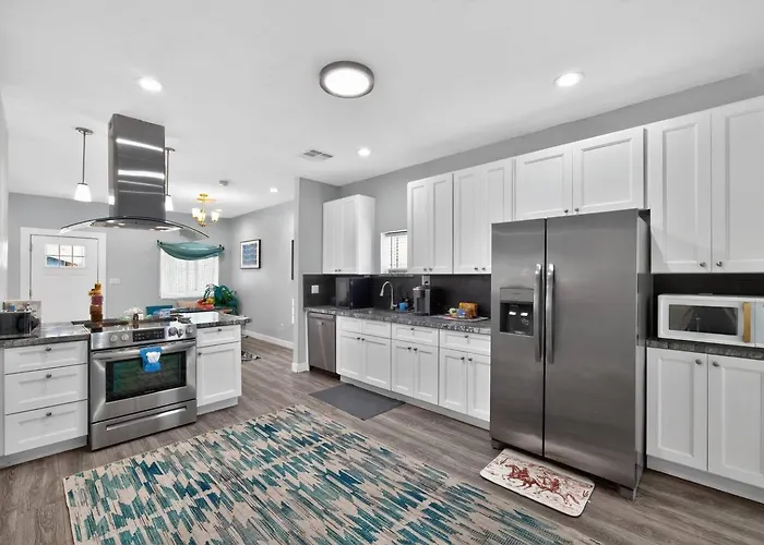 The Haven Luxury 2br Near Banner & Chase Phoenix