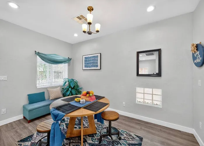 The Haven Luxury 2br Near Banner & Chase * Phoenix