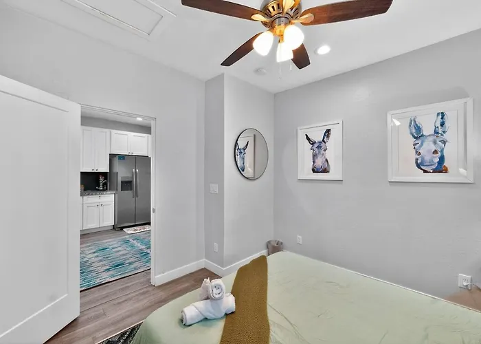 The Haven Luxury 2br Near Banner & Chase Phoenix