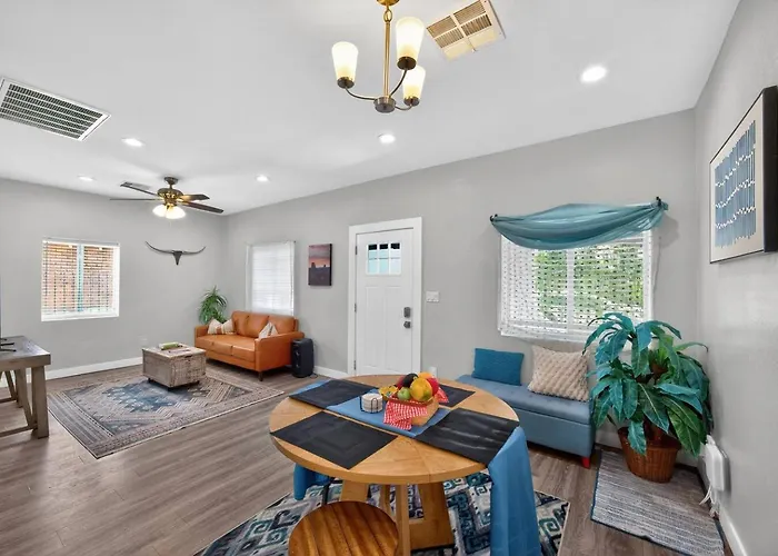 The Haven Luxury 2br Near Banner & Chase Phoenix